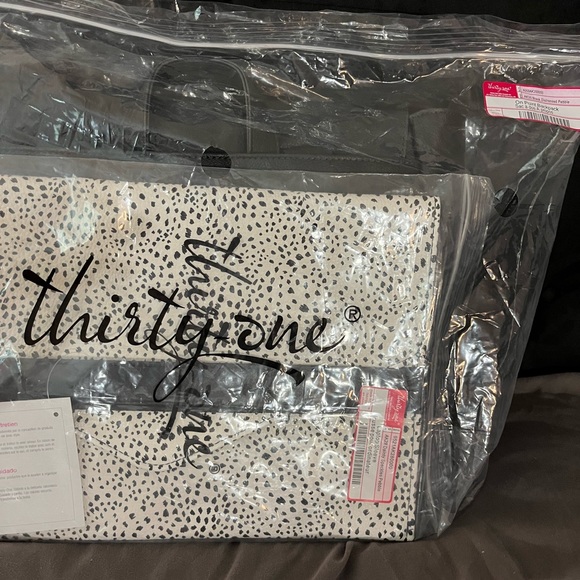NIB Thirty-One On Point Bundle (Not Personalized) - Picture 2 of 6